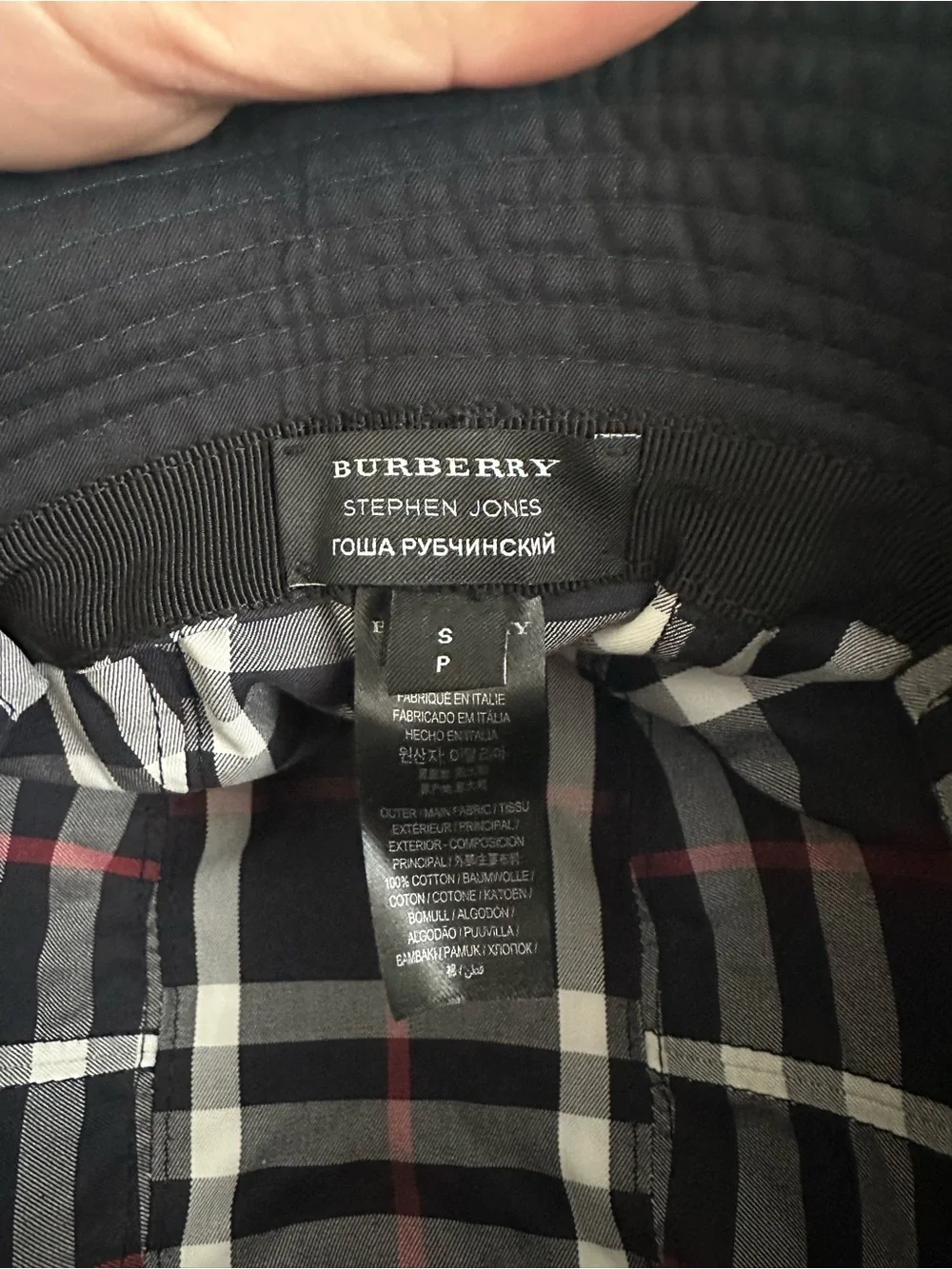 Burberry authentic gosha